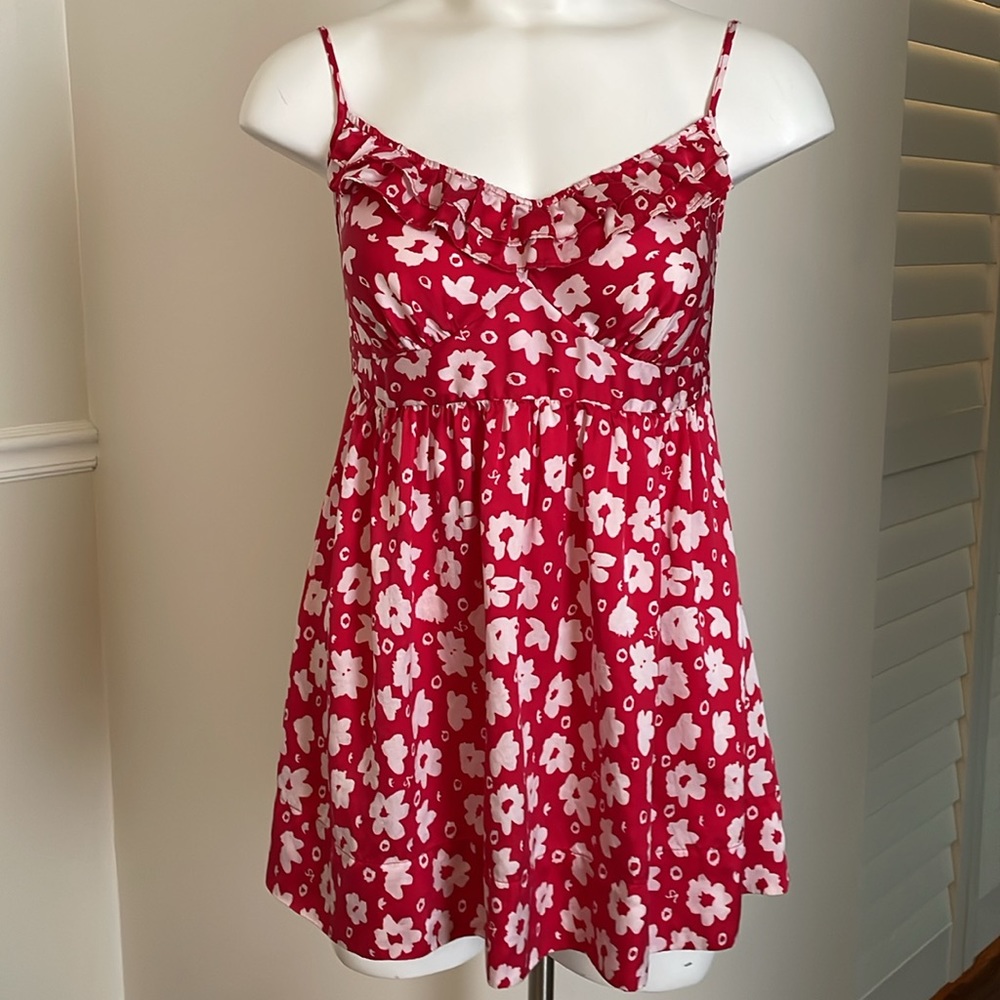 VICTORIA’S SECRET Red & White floral babydoll Chemise / Camisole